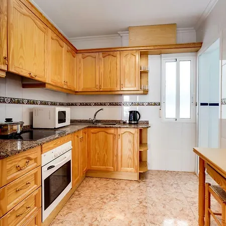 2 Ramon Gallud Apartamento *